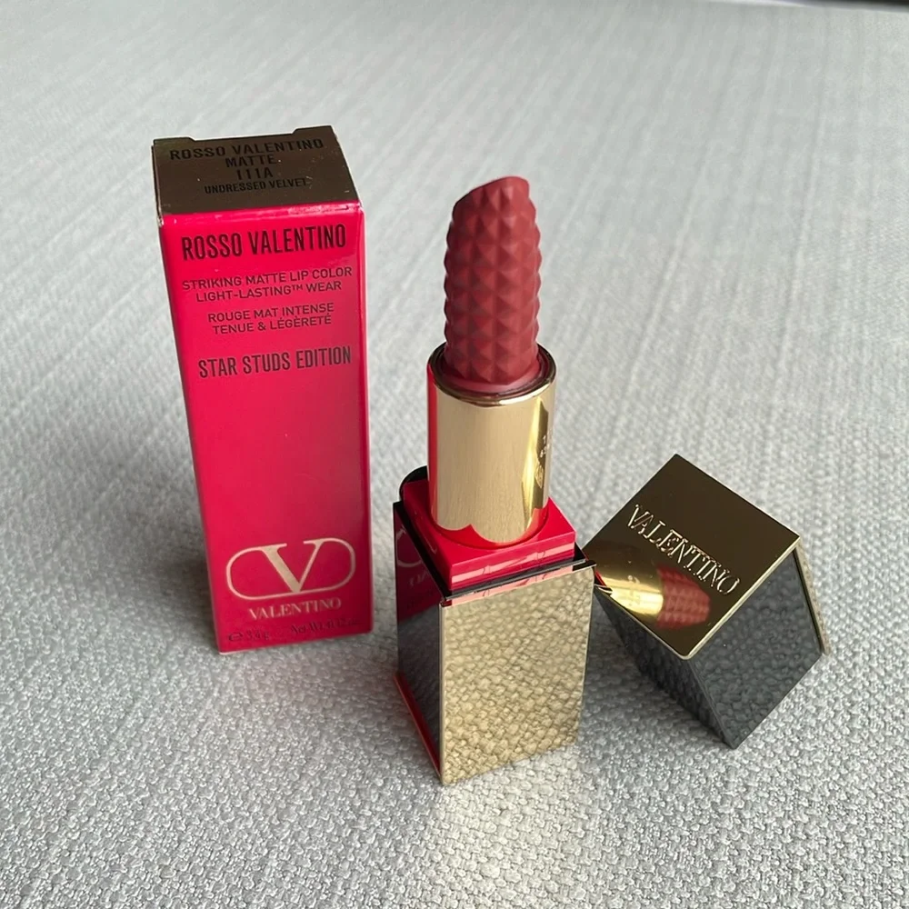 Rosso Valentino MATTE High Pigment Refillable Lipstick 111A